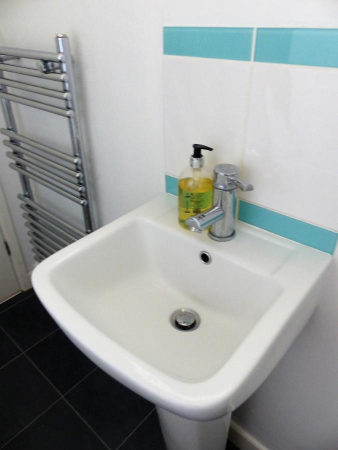 Carbis Bay Beach Apartment St Ives Eksteriør billede