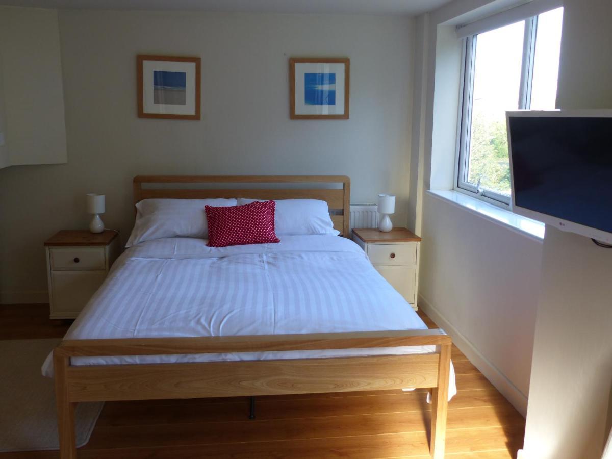 Carbis Bay Beach Apartment St Ives Eksteriør billede